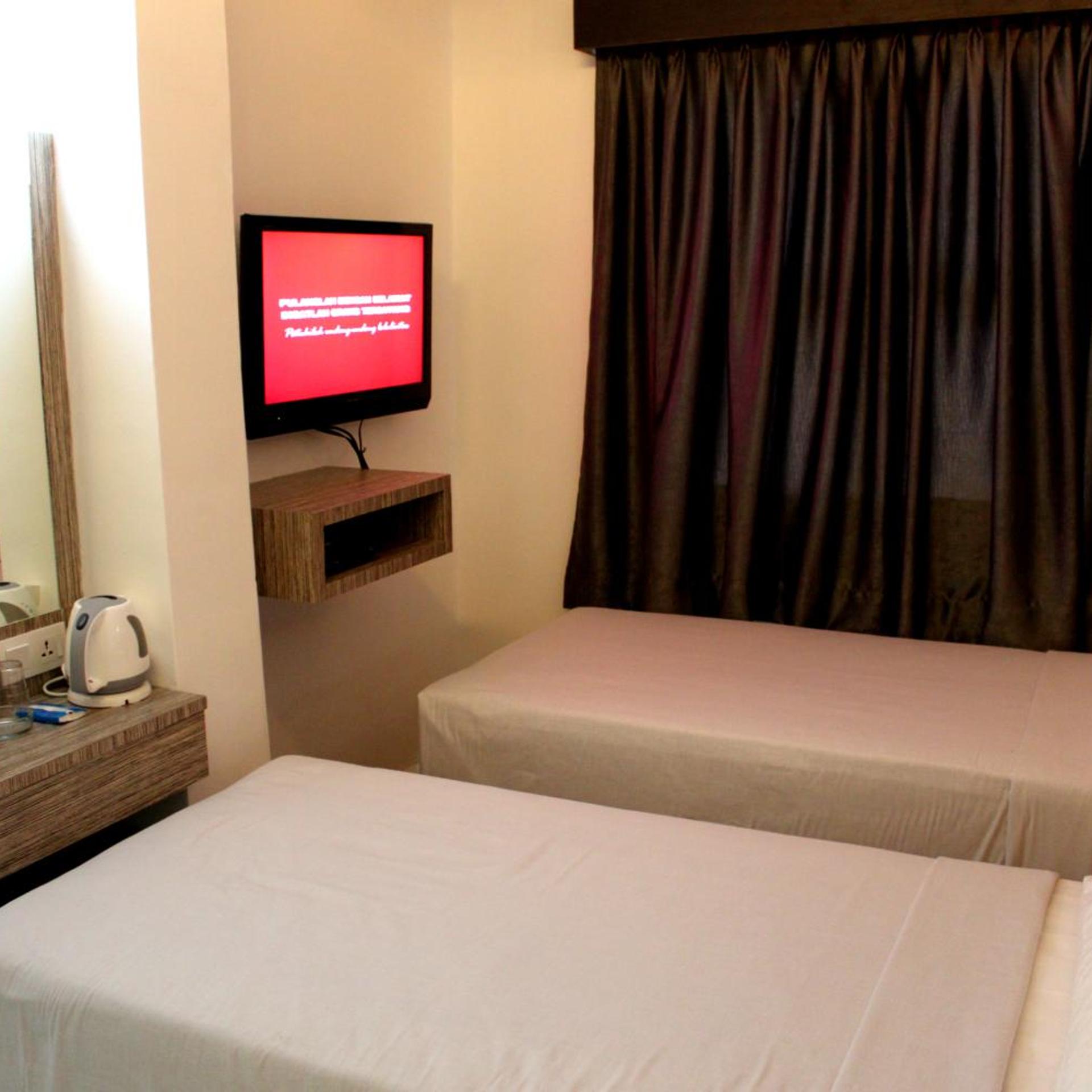Dream Hotel 20/36