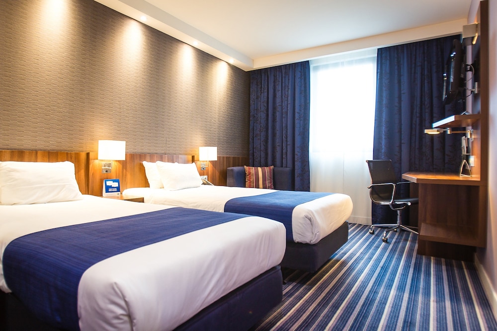 HOLIDAY INN EXPRESS DIJON 11/69