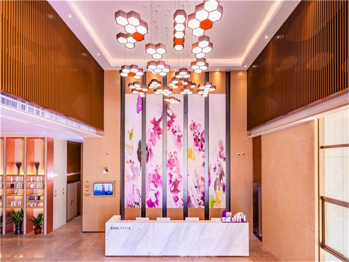 Lavande Hotel (Jiangmen Golf Club) 9/54