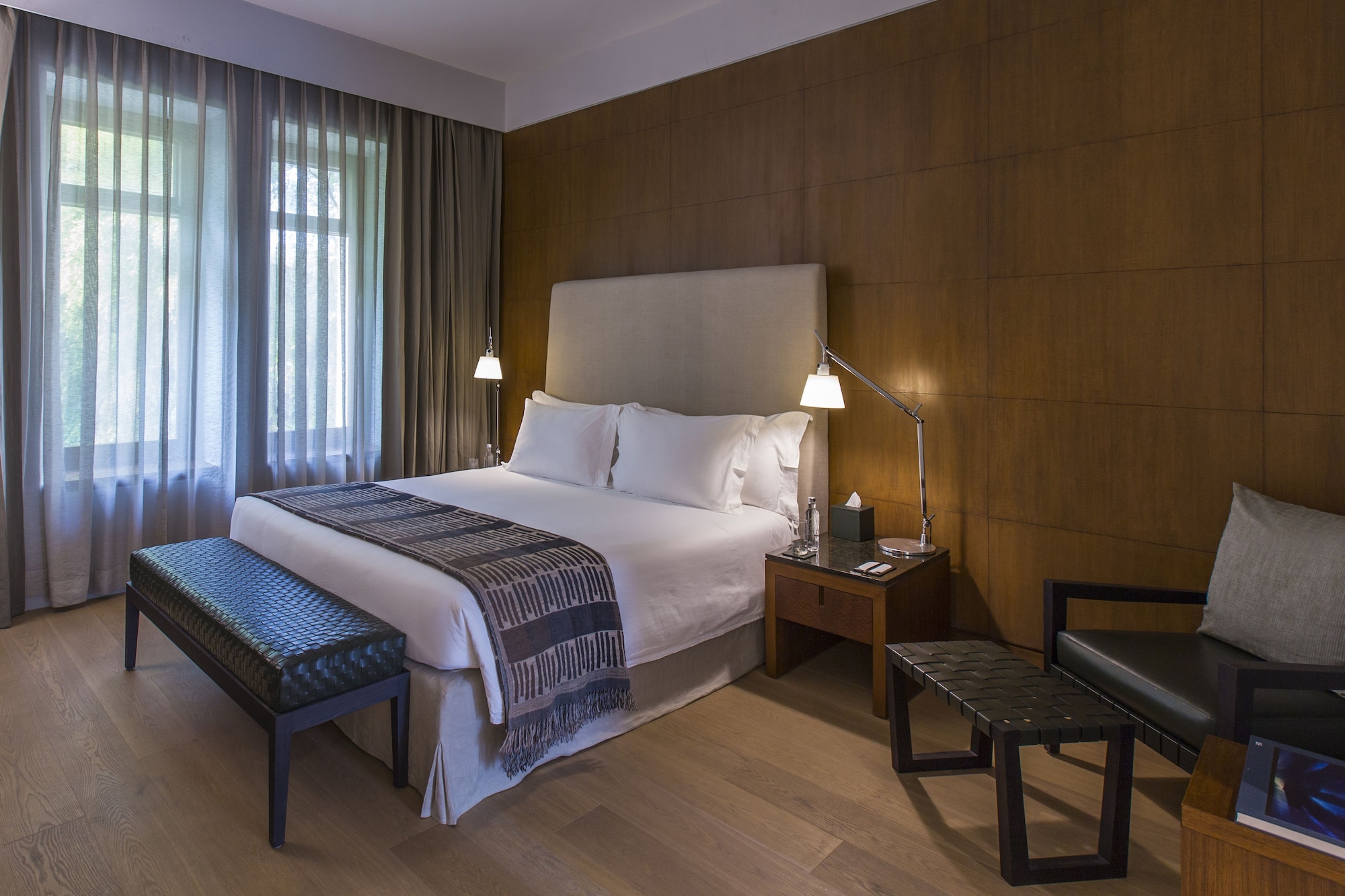 Manor, Suite, King Bed