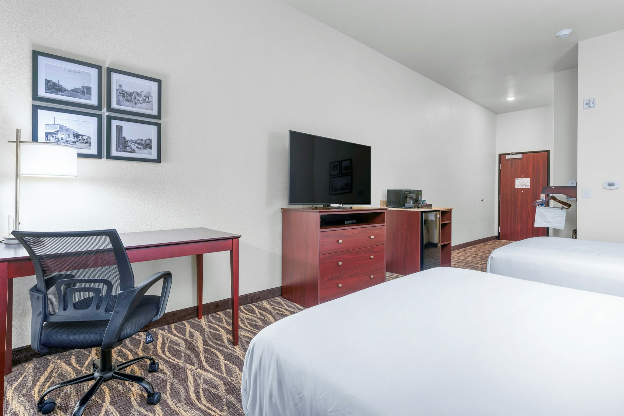 Cobblestone Hotel & Suites - Lynden 40/50