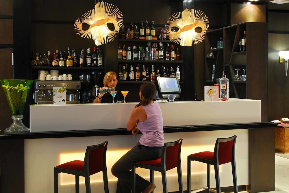 Grupotel Gran Via 678 Hotel 44/50