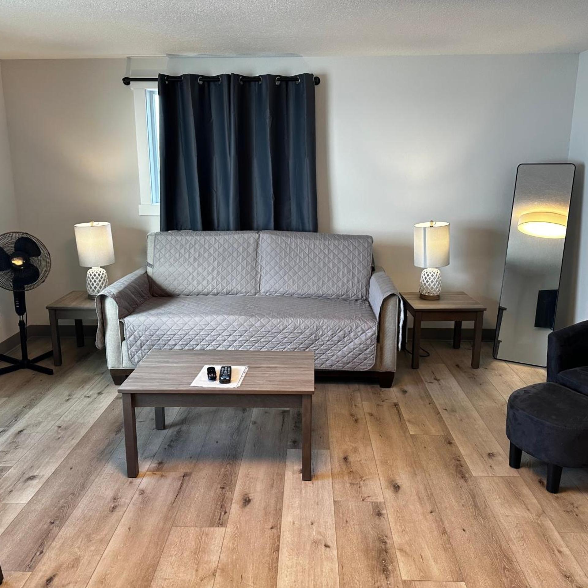 West Beach Suites 26/50