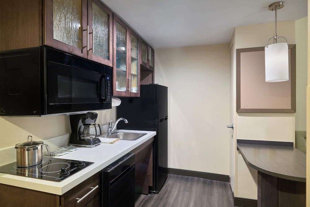 Candlewood Suites New York City- Times Square 37/50