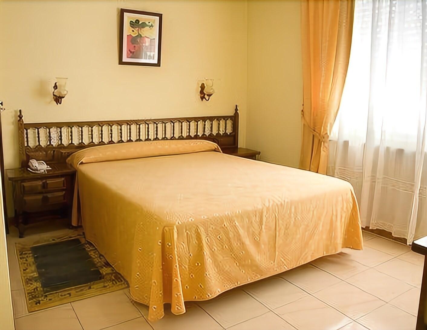 Hotel Millán 3/25
