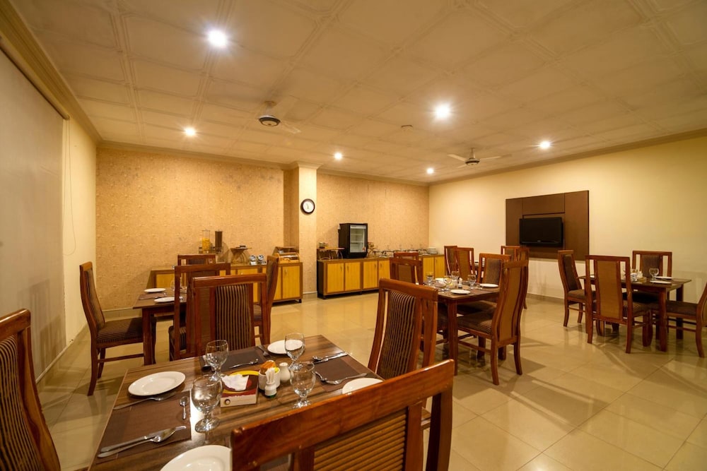 Hotel One Lalazar Multan 21/29