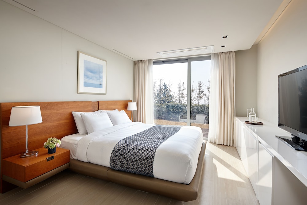 3 Rooms, Villa, 4 Double Beds