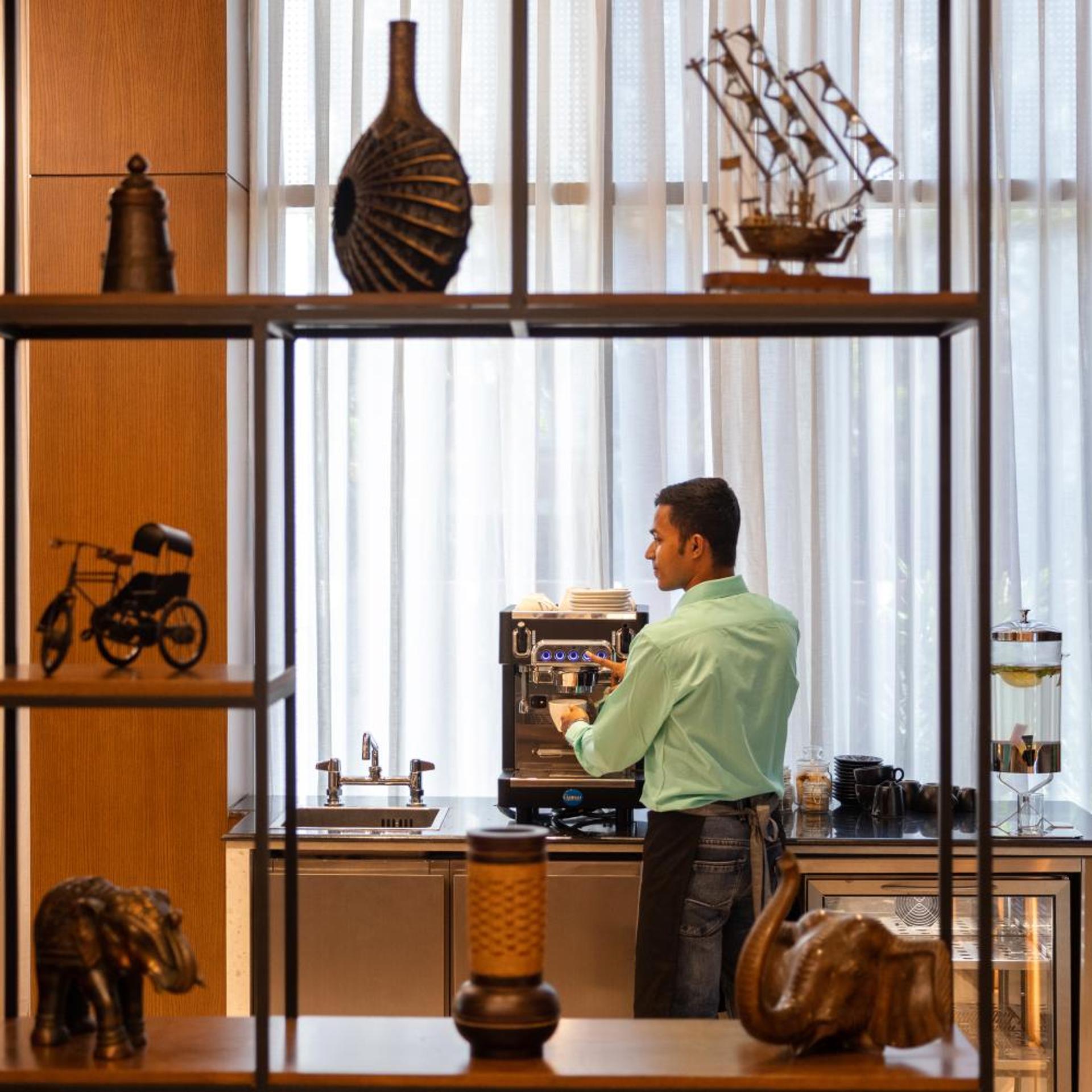 Lobby at Hyatt Place Dhaka Uttara, DHAKA