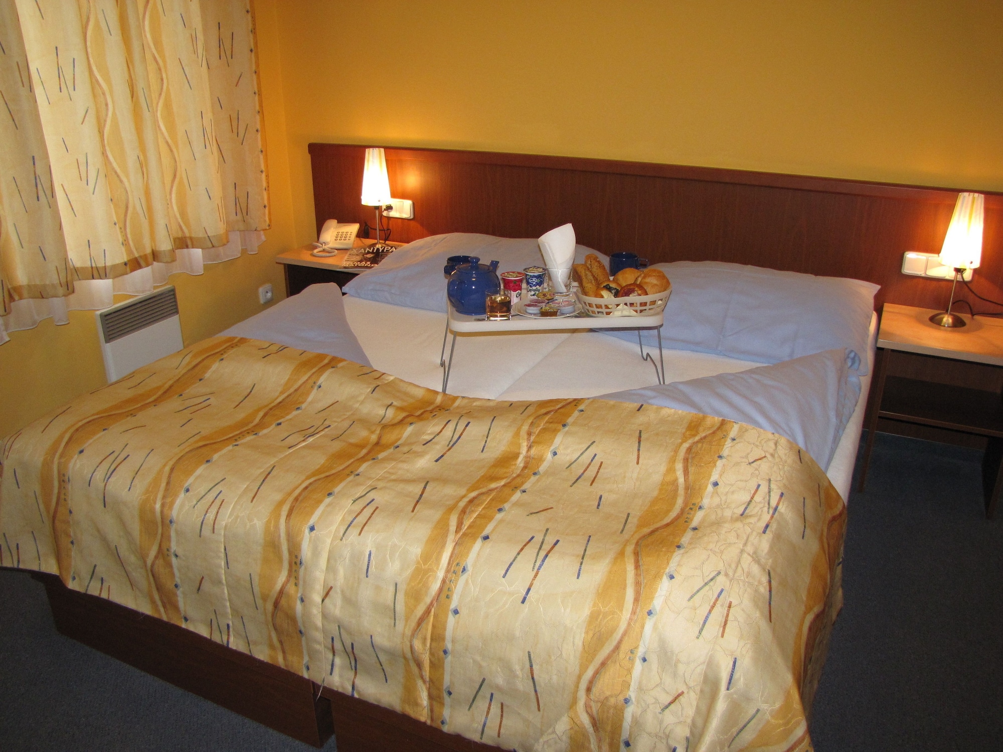 شقة بسرير مزدوج وسرير فردي بغرفتي نوم، Austria Suites 1/4