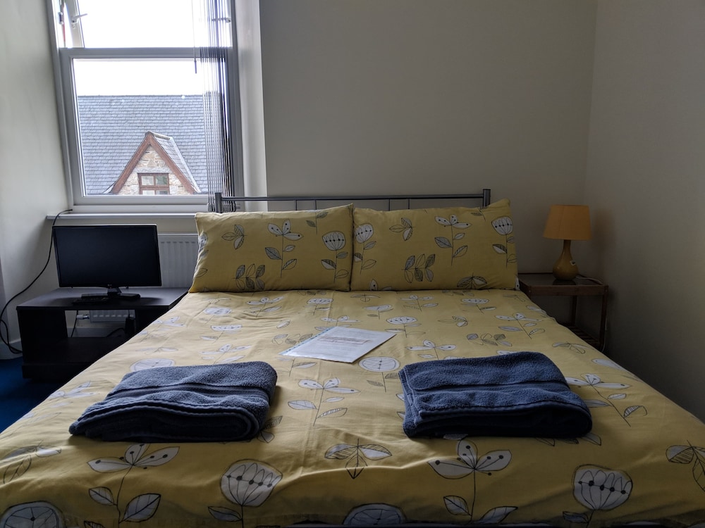 Barholm Accommodation 22/30