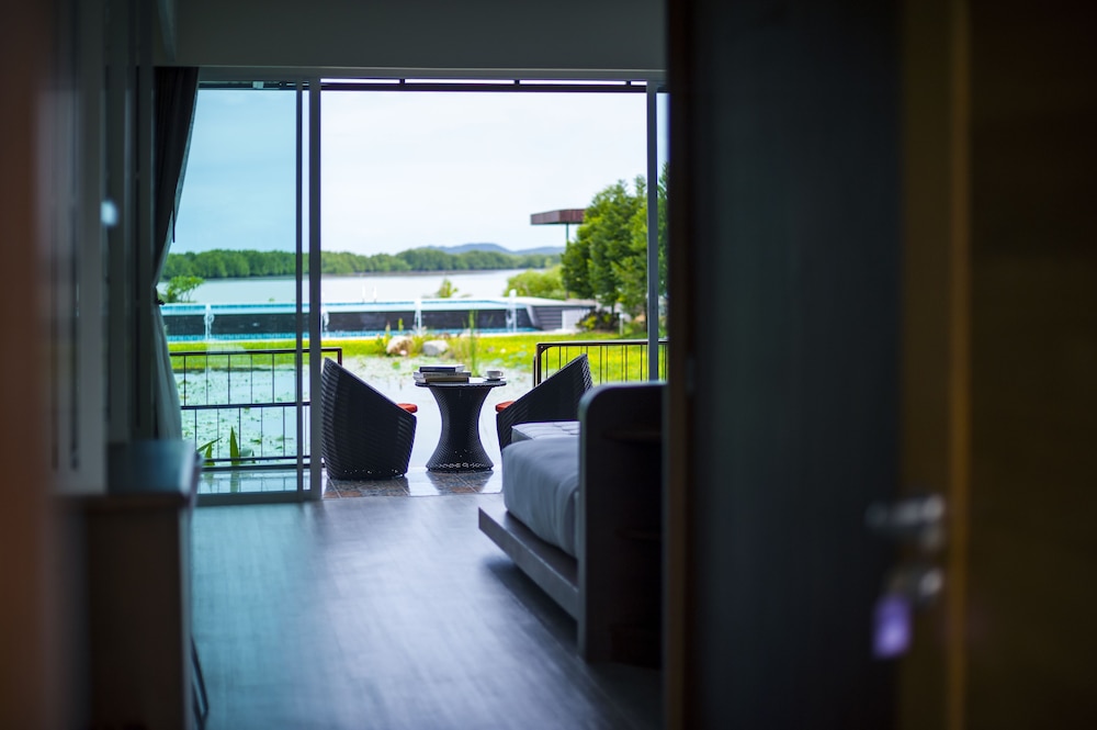 Baan Rim Ao 50/65