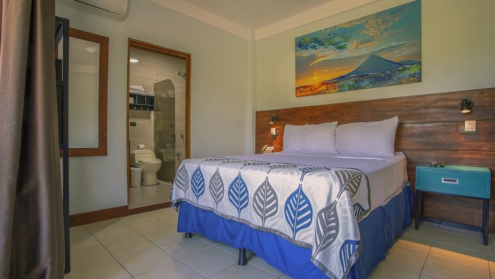 La Fortuna Downtown Boutique Hotel 10/60
