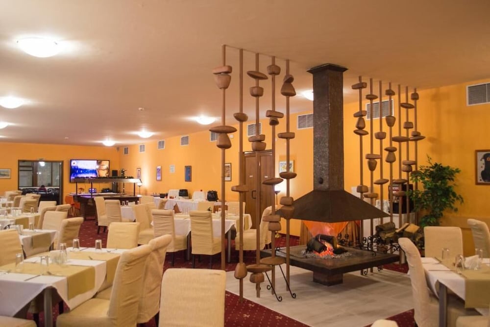 Edelweiss Borovets 21/31
