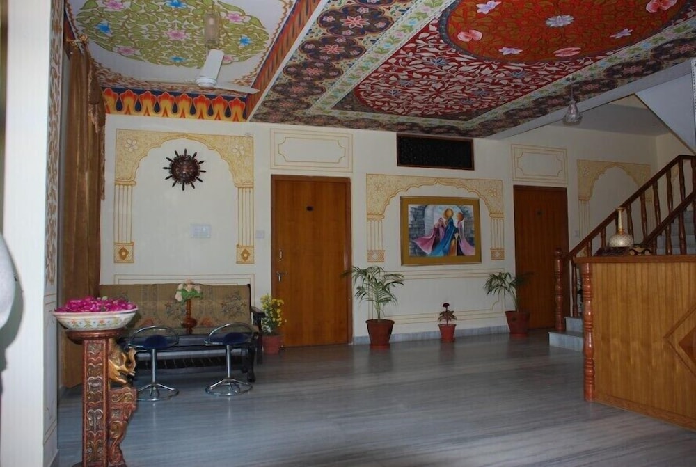Hotel Teerth Palace 5/24