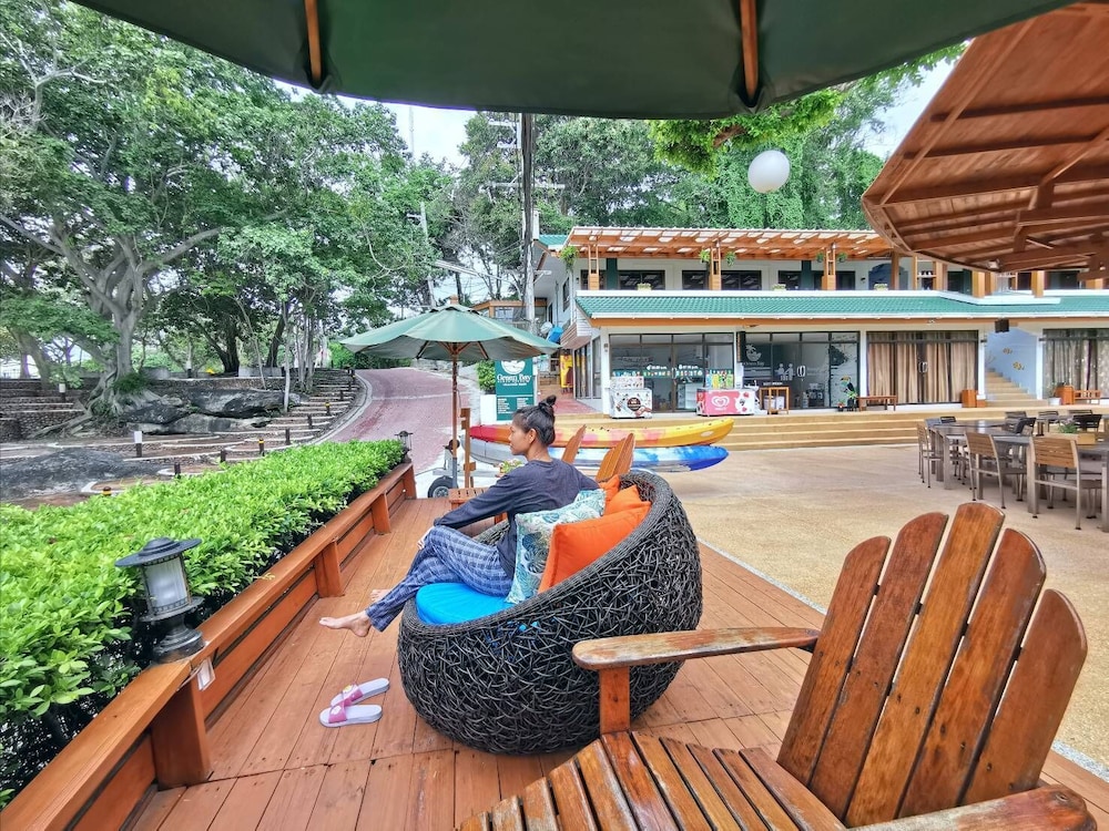 Green Bay Samed Resort 54/74