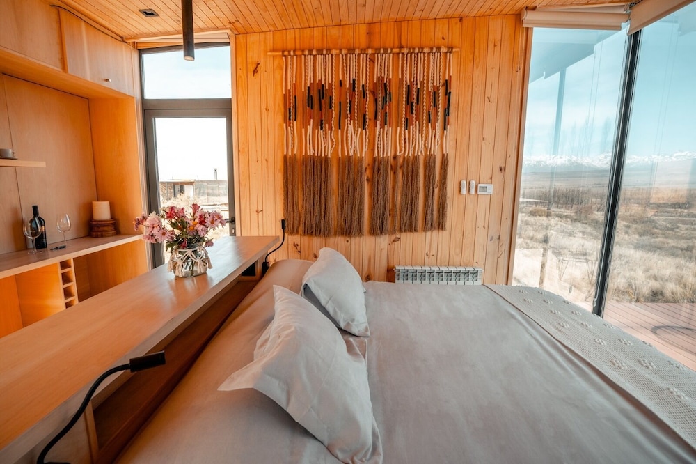 Tiny Wood, Loft, King Bed