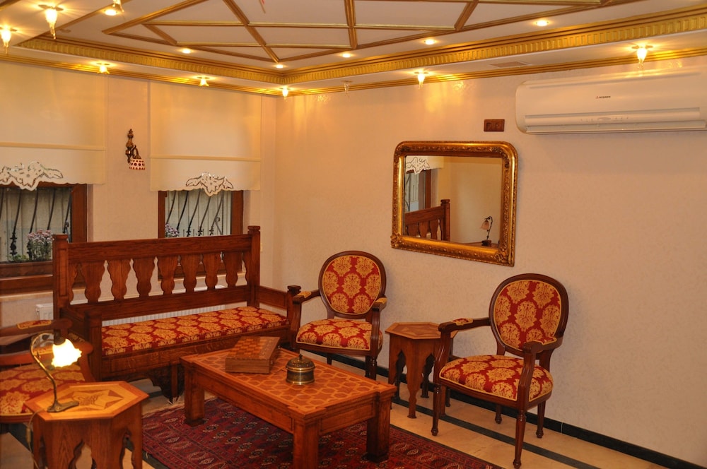 Aruna Hotel 27/50