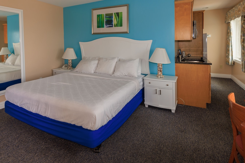 The White Sands Oceanfront Resort & Spa 28/70