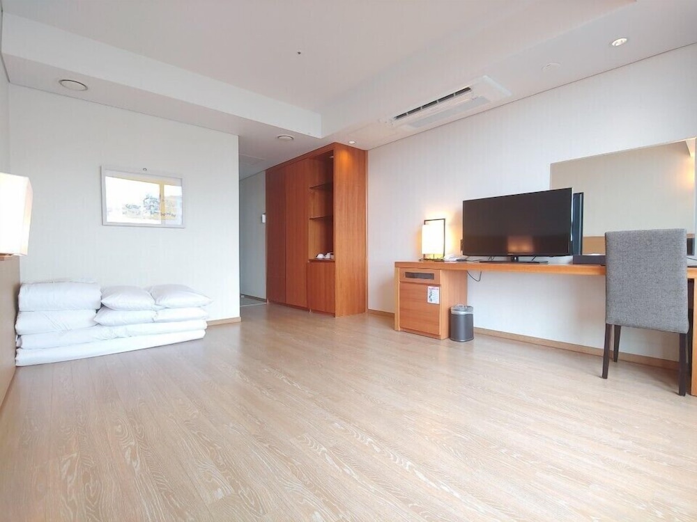 Hotel Bareve 26/64