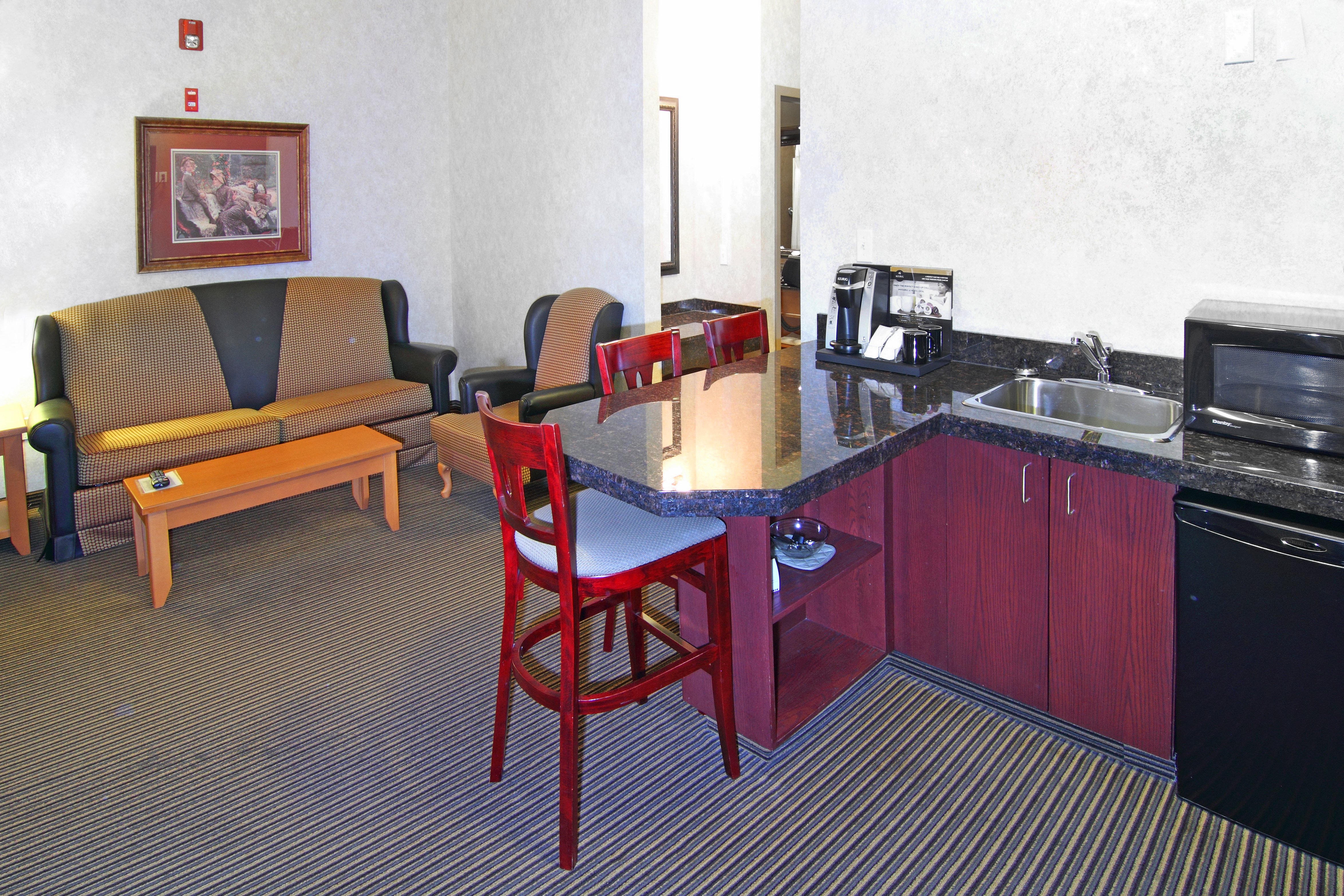 Holiday Inn Express Hotel Suites Calgary South Macleod Trail S 52/73