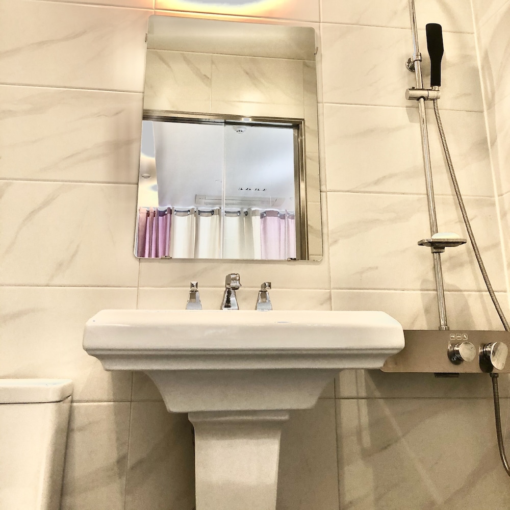 Gukje Business Hotel 30/31
