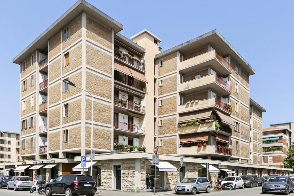 Gavinana Apartment 2/21