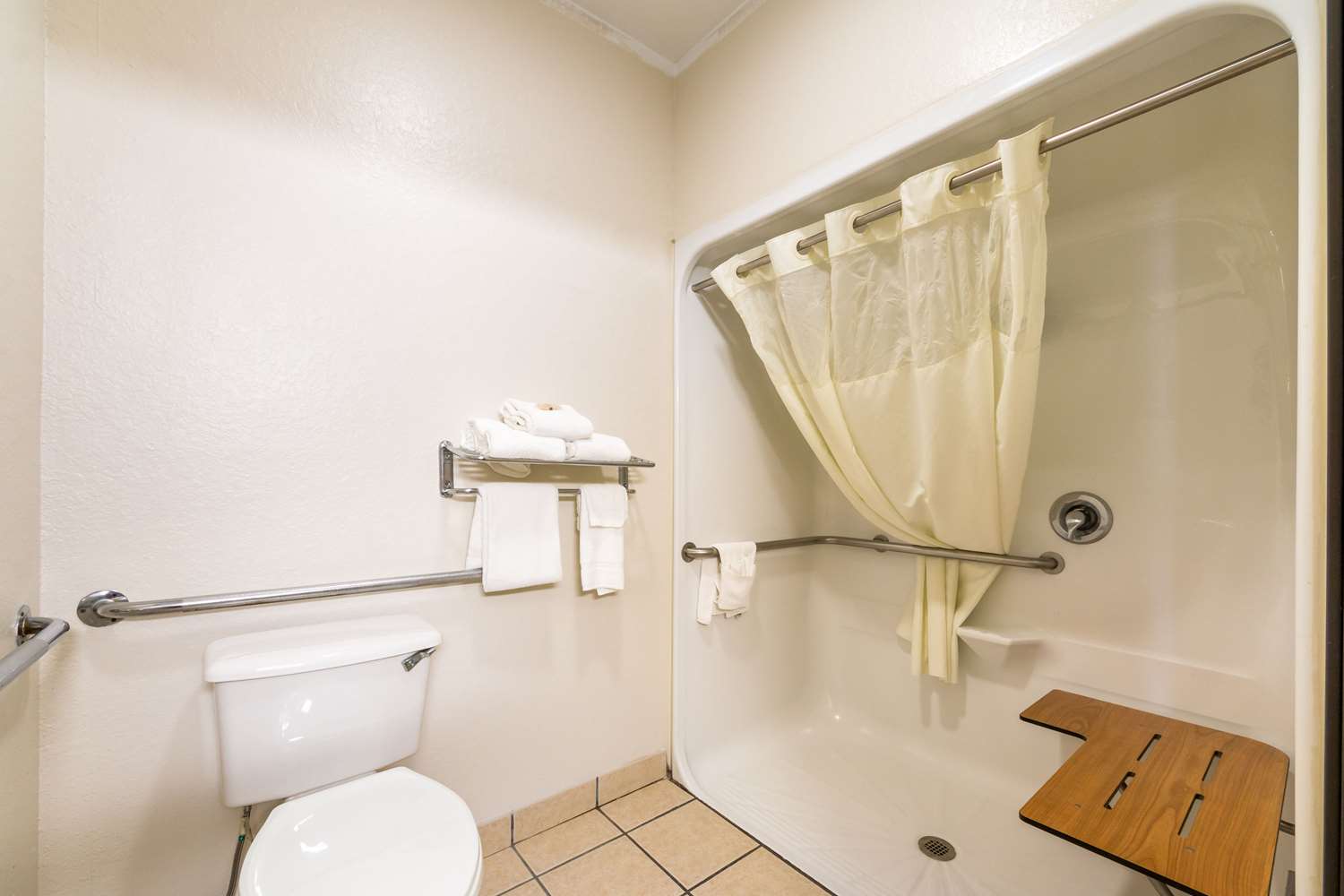 Quality Suites San Antonio 34/34