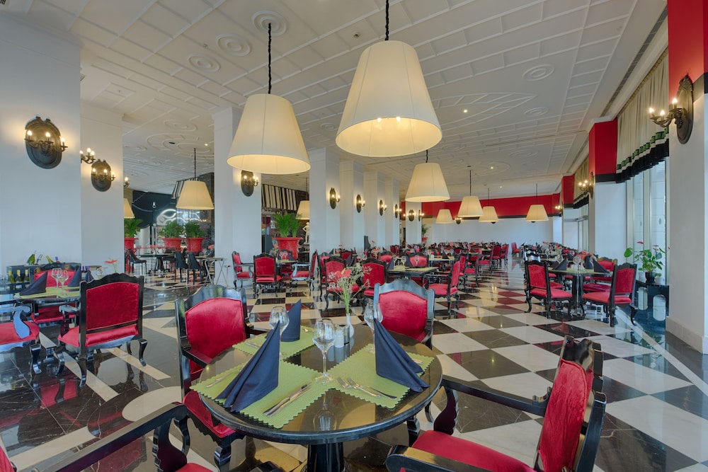 Selectum Luxury Resort Belek 30/50