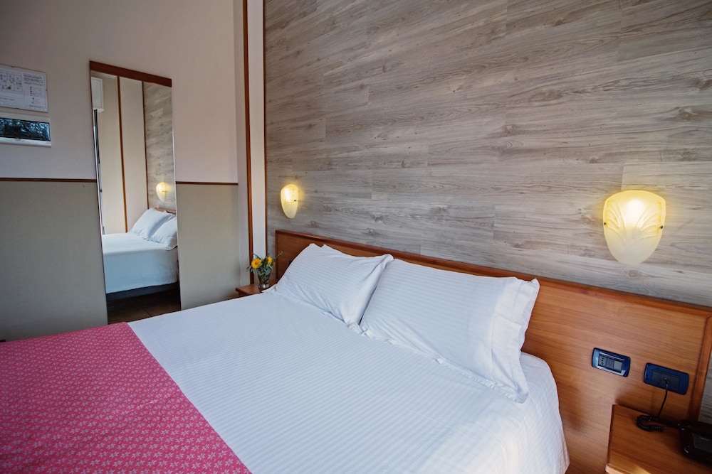 Albergo Moderno 15/50