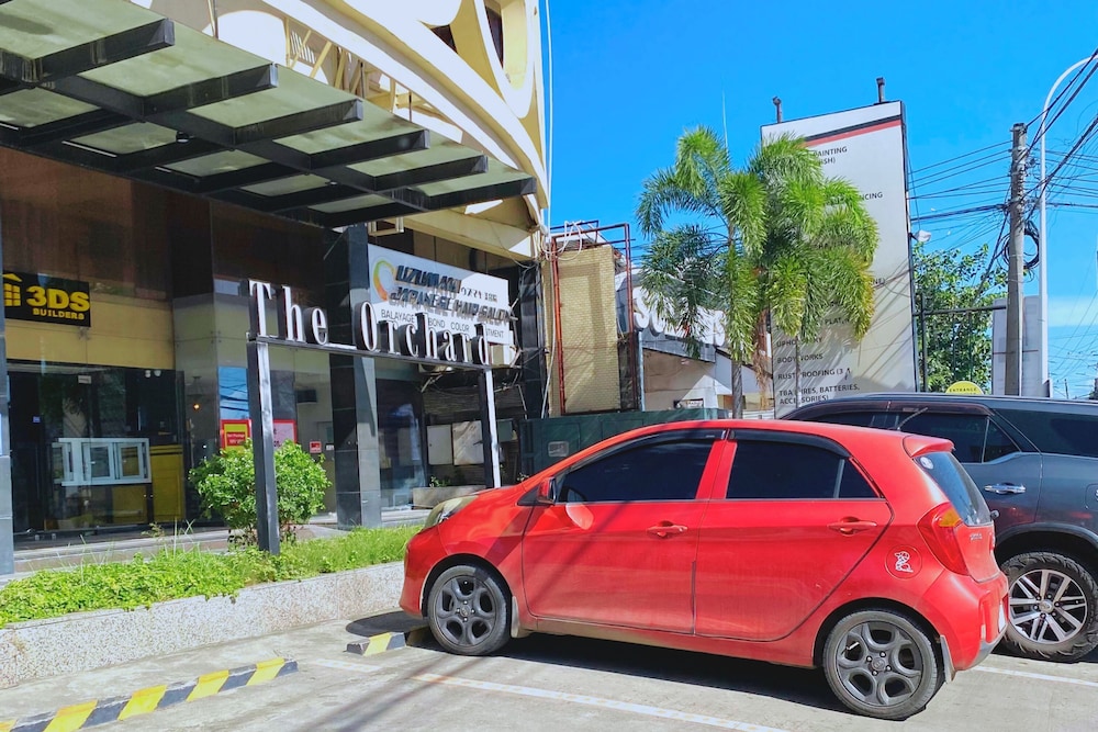 The Orchard Cebu Hotel & Suites 50/54