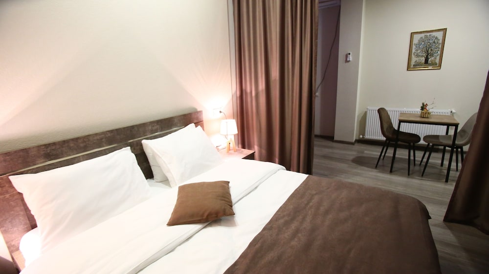 Nabadi Hotel 19/68