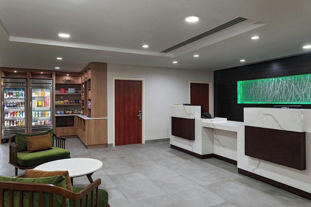 Fairfield Inn Medford Long Island 7/50