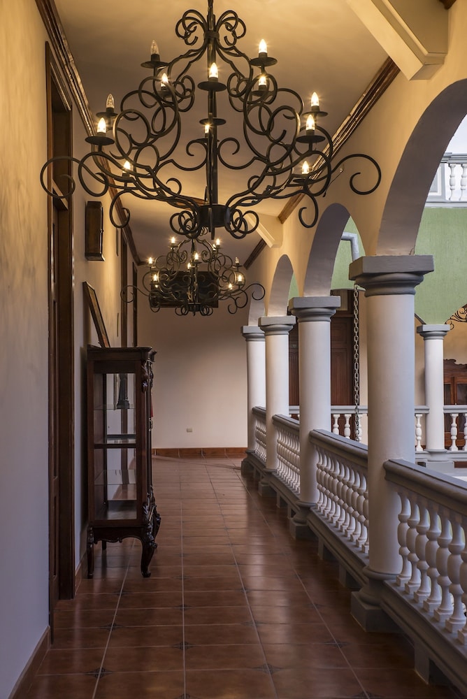 Real La Merced Hotel 13/70