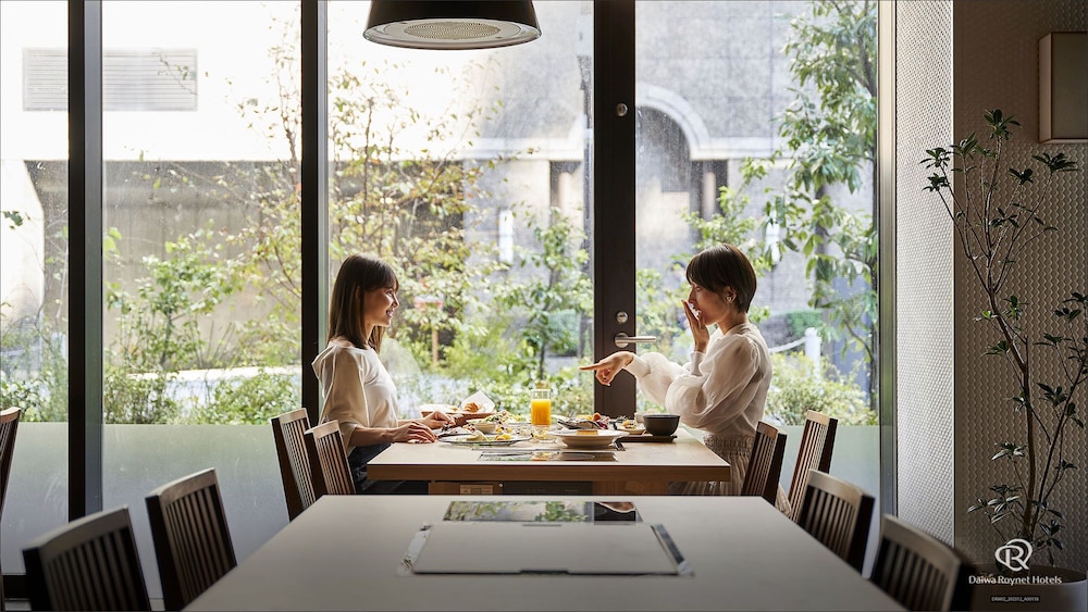 Daiwa Roynet Hotel Shimbashi 57/65