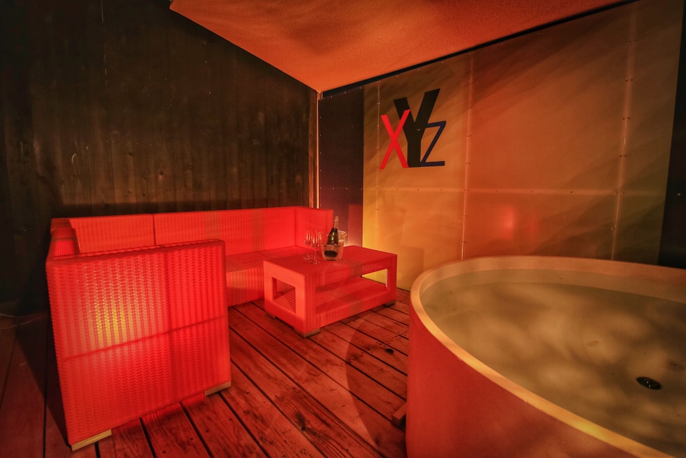 Xyz Private Spa And Seaside Resort 20/50