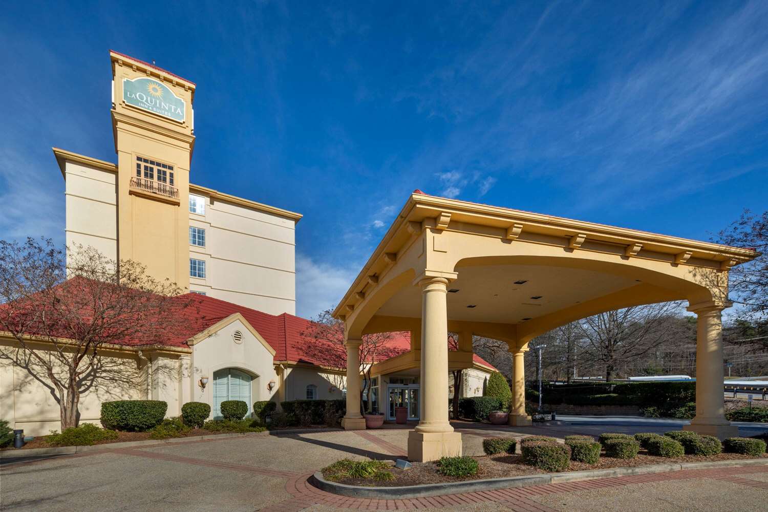 La Quinta Inn and Suites by Wyndham Greenville Haywood 10/68