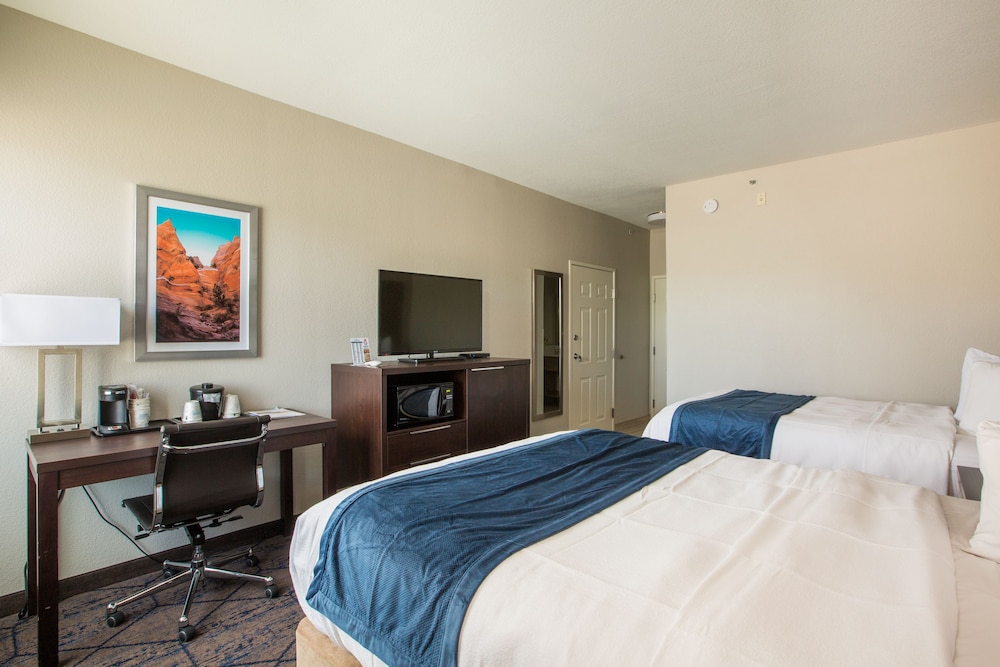 Baymont By Wyndham Albuquerque Airport 23/66