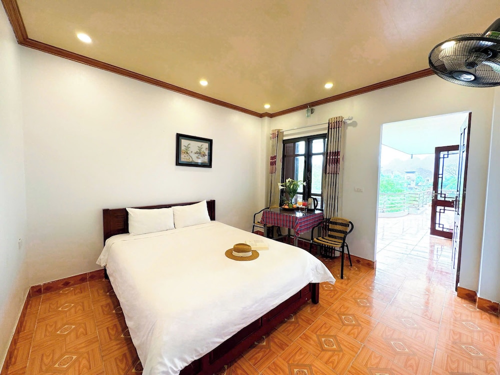 Tuan Ngoc Hotel 16/72