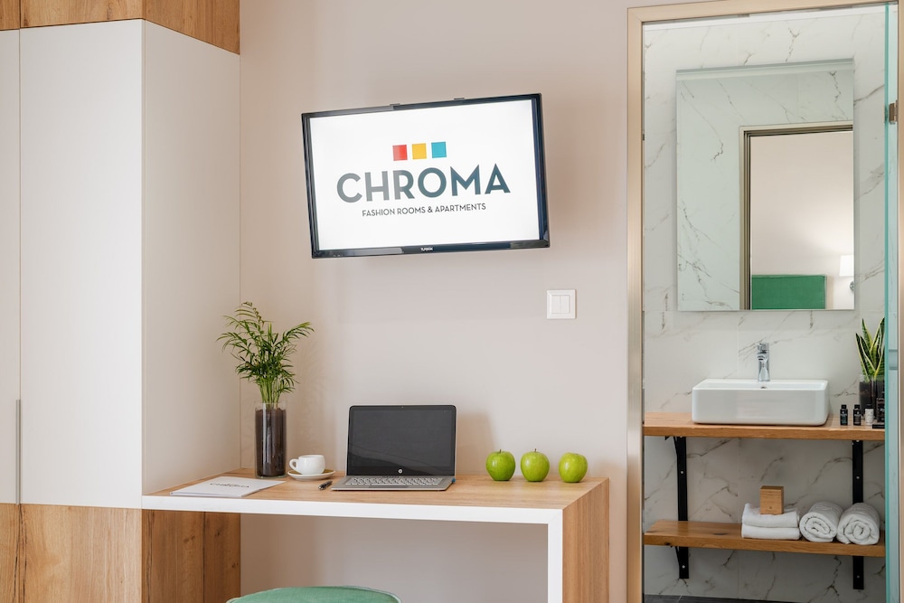 Chroma Fashion Rooms & Apartments 6/48