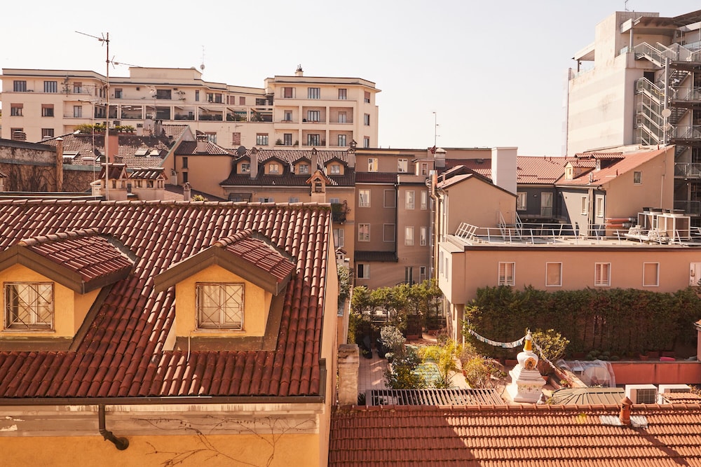 Milan Retreats - Central Station 5/50