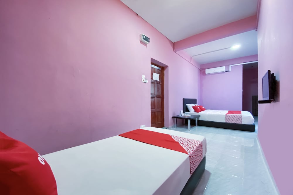 OYO 90039 Coop Hotel Kangar 12/22