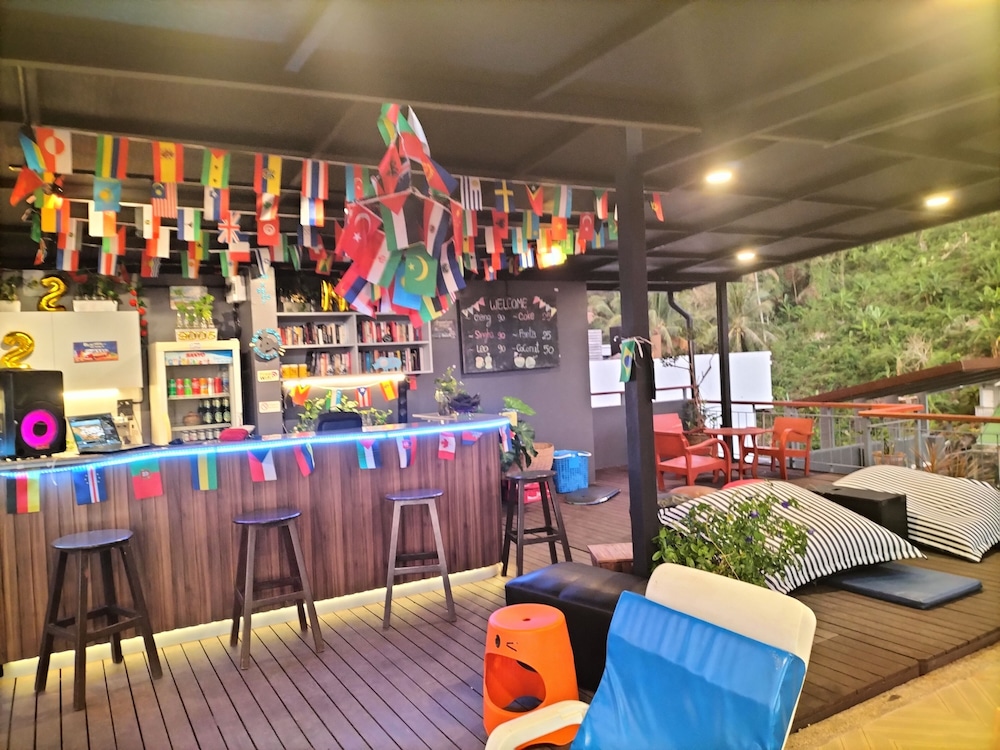 Kata Beach Studio Service Apartment 40/50