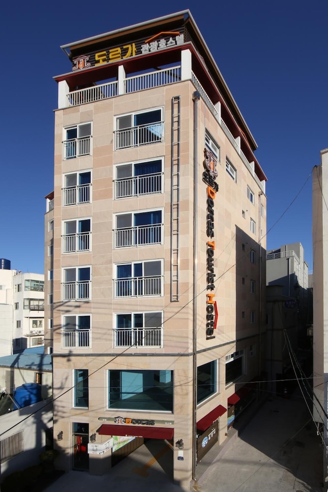 Dorcas Tourist Hostel 23/30