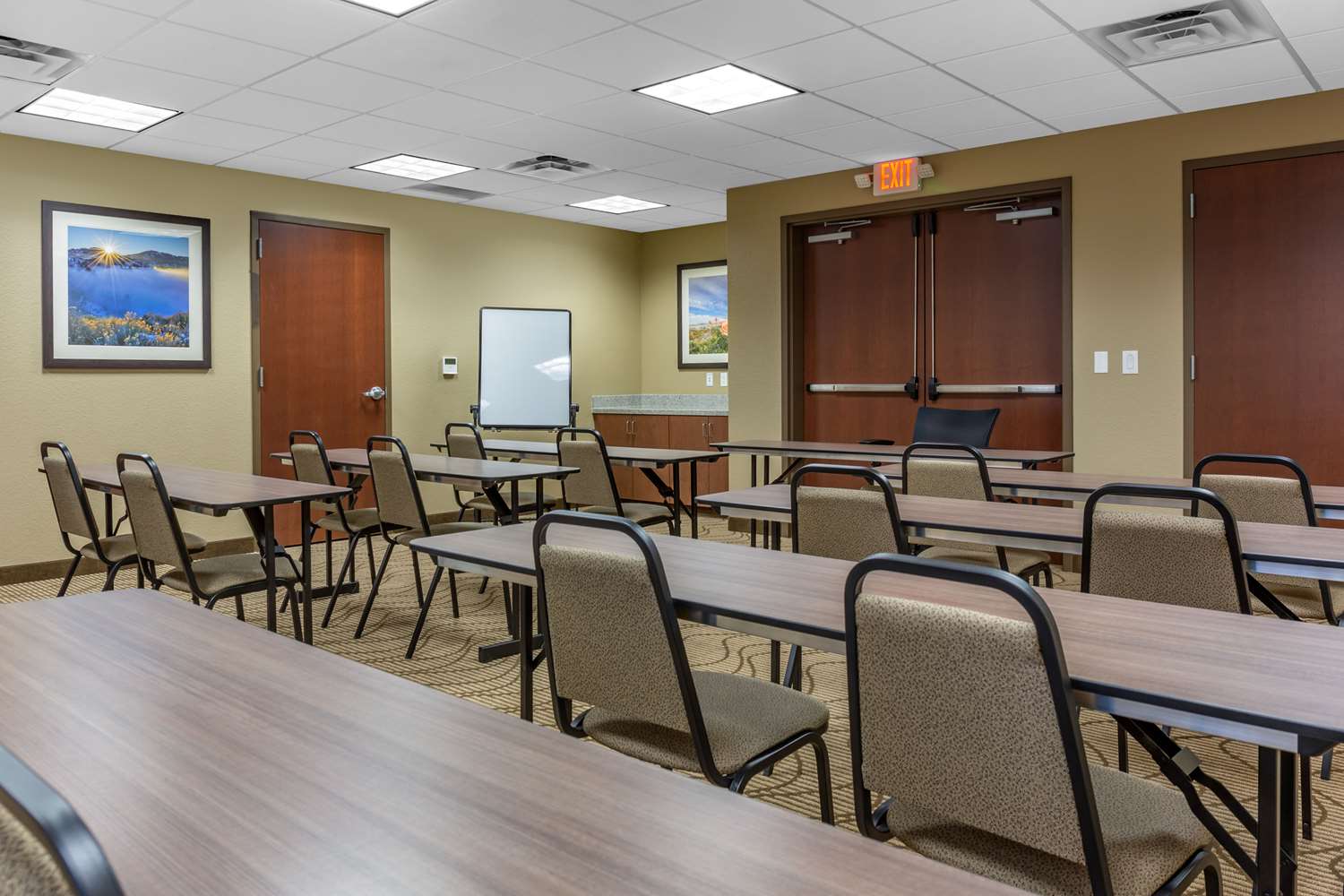 Comfort Inn & Suites Boise Airport 48/51