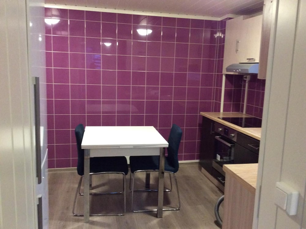 Barents Frokosthotell 47/60