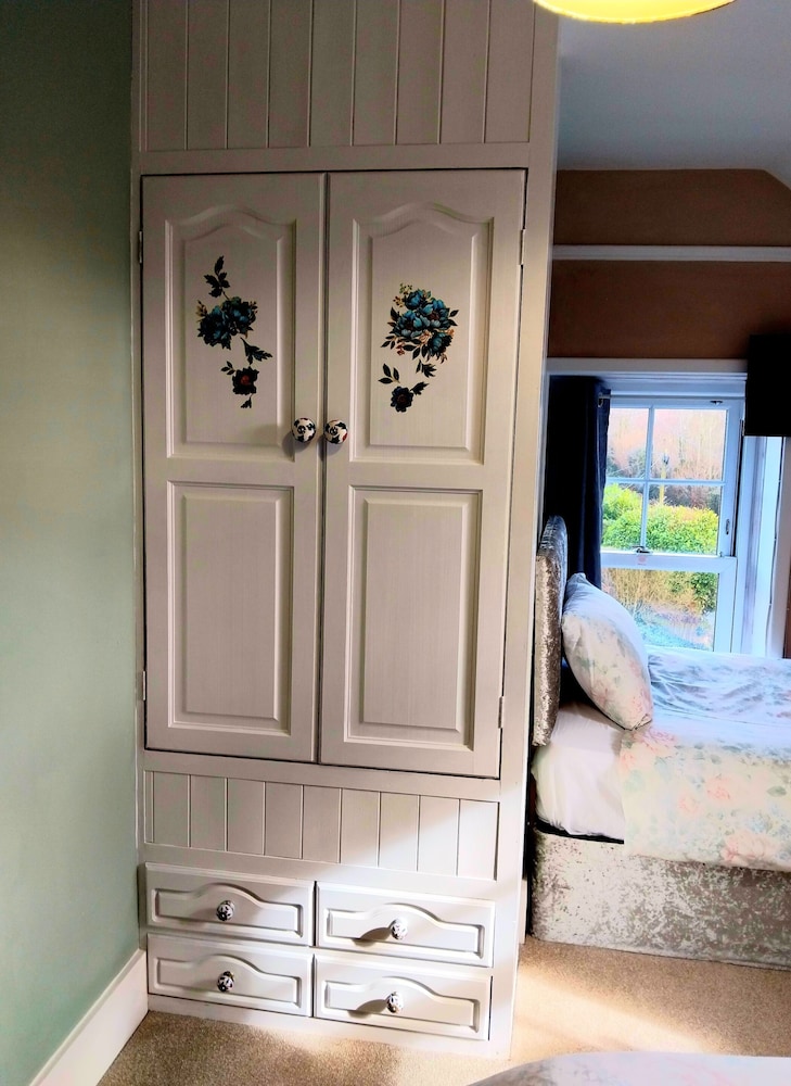 The Countryman Hotel - B&B 6/50