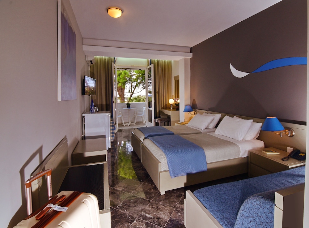 Mantenia Hotel 13/50