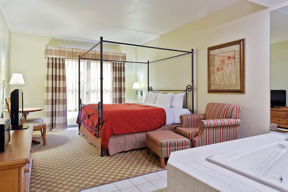 Country Inn Suites By Radisson Freeport Il 22/27