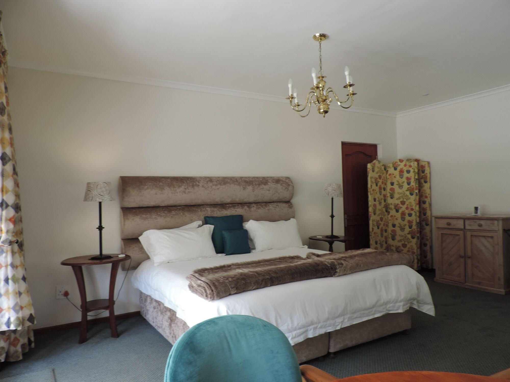 Luxury, King Bed