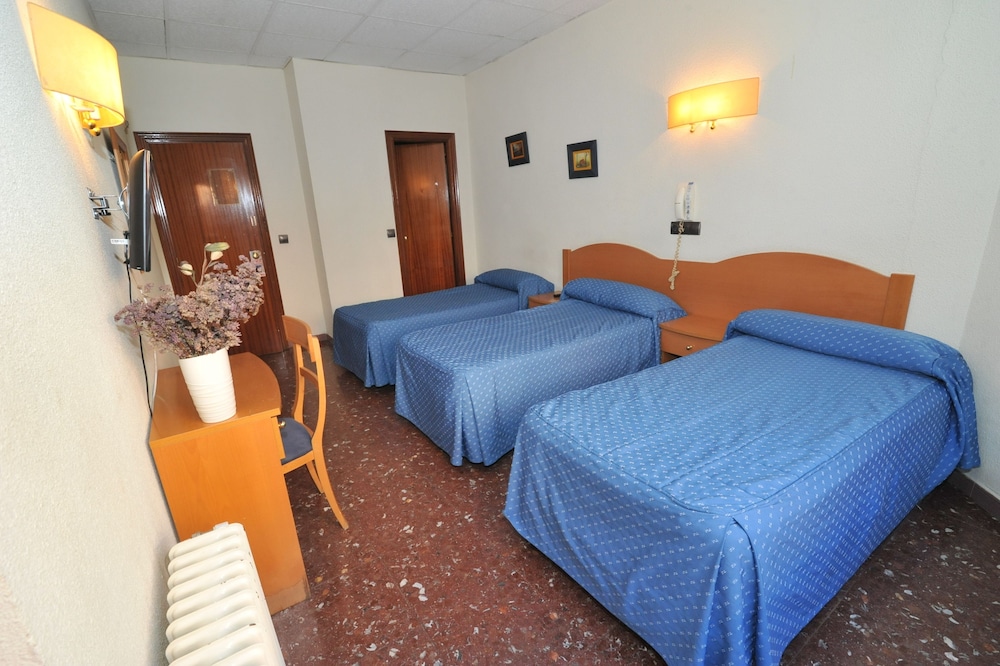 GOYMA HOSTAL I 6/29